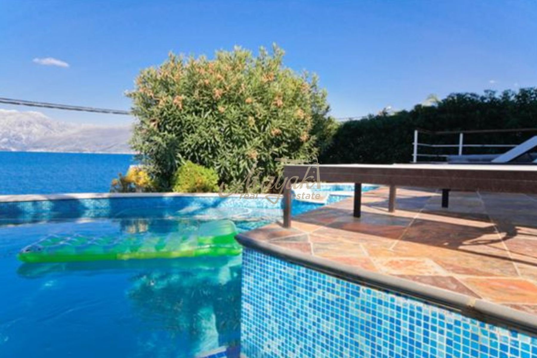 Four-Bedroom Villa on the Krasici Coastline